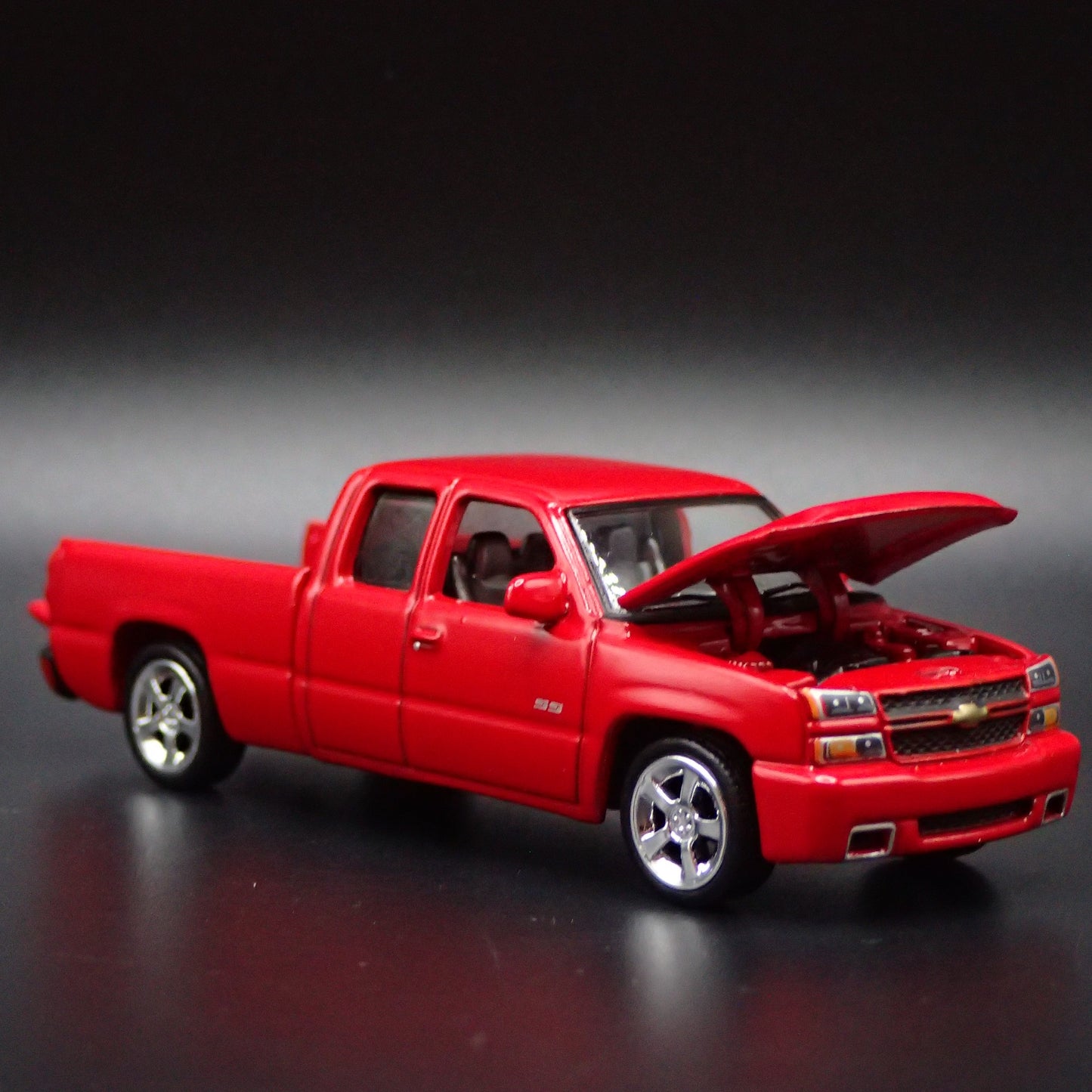 2003-2006 CHEVY CHEVROLET SILVERADO TRUCK SS CATEYE 1:64 SCALE DIECAST MODEL CAR