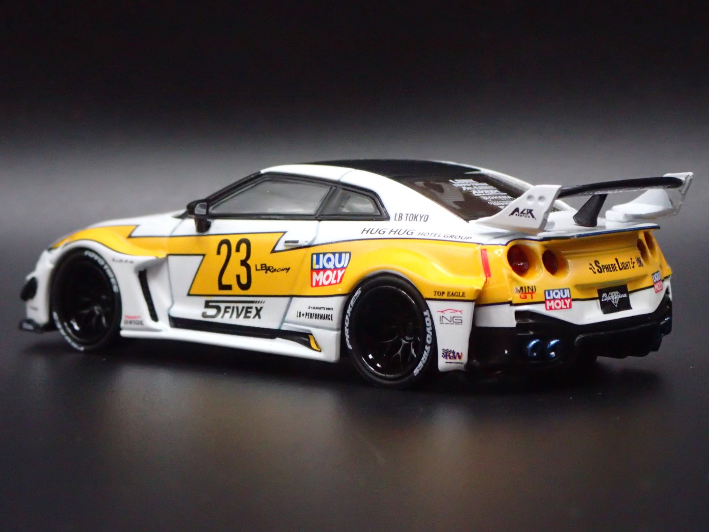 LBWK LB-SILHOUETTE WORKS GT NISSAN 35GT-RR R35 1:64 SCALE DIECAST MODEL CAR