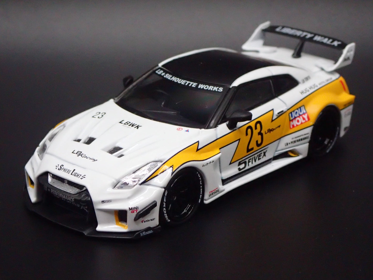 LBWK LB-SILHOUETTE WORKS GT NISSAN 35GT-RR R35 1:64 SCALE DIECAST MODEL CAR