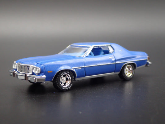 1974 74 FORD GRAN TORINO SPORT 1:64 SCALE COLLECTIBLE DIORAMA DIECAST MODEL CAR