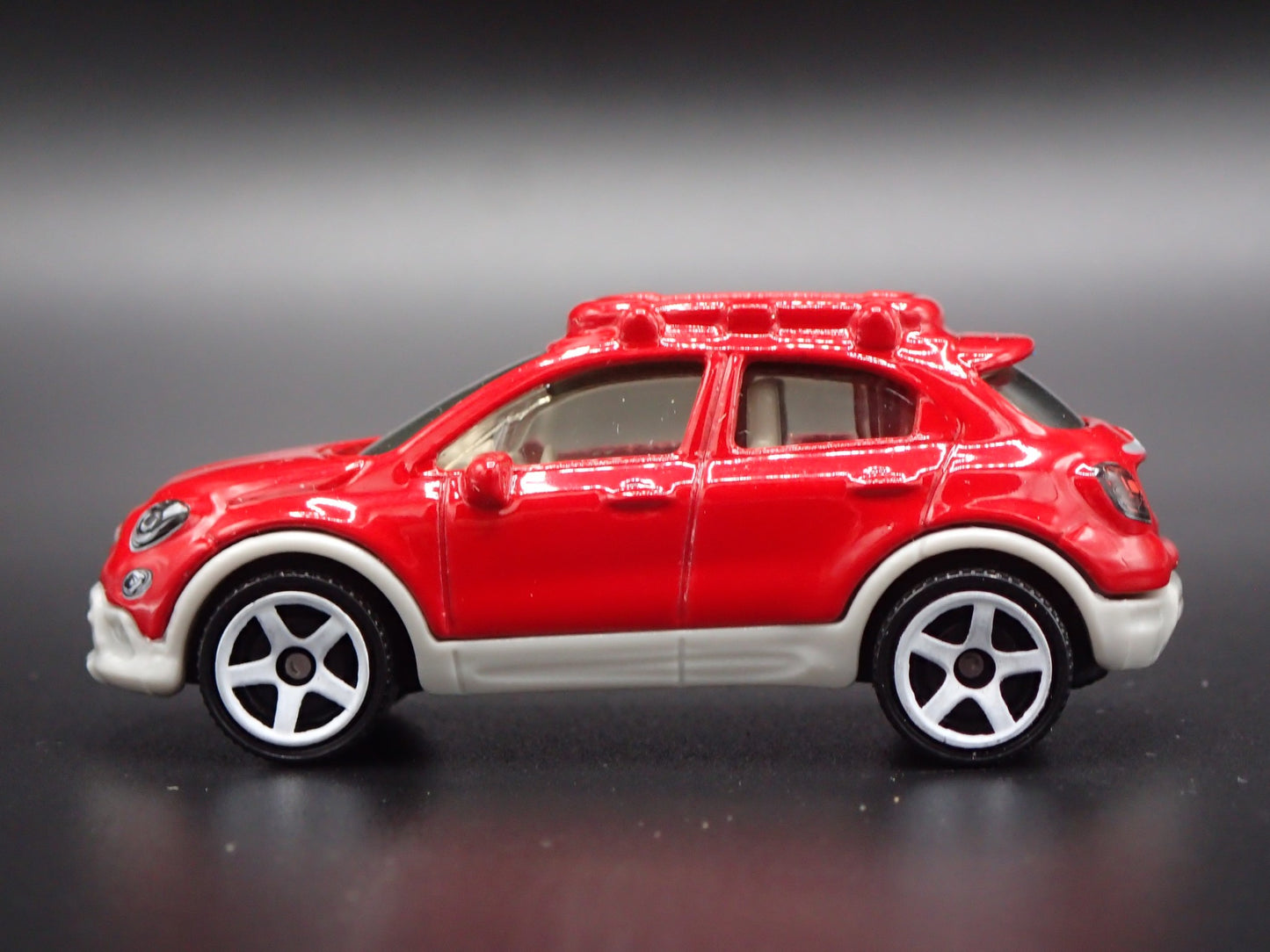 2015-2024 FIAT 500X 4 FOUR DOOR RED 1/64 SCALE COLLECTIBLE DIECAST MODEL CAR