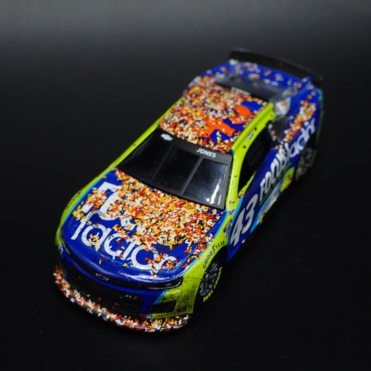 2022 CHEVY CAMARO ZL1 43 ERIK JONES FOCUS FACTOR NASCAR 1:64 DIECAST MODEL CAR