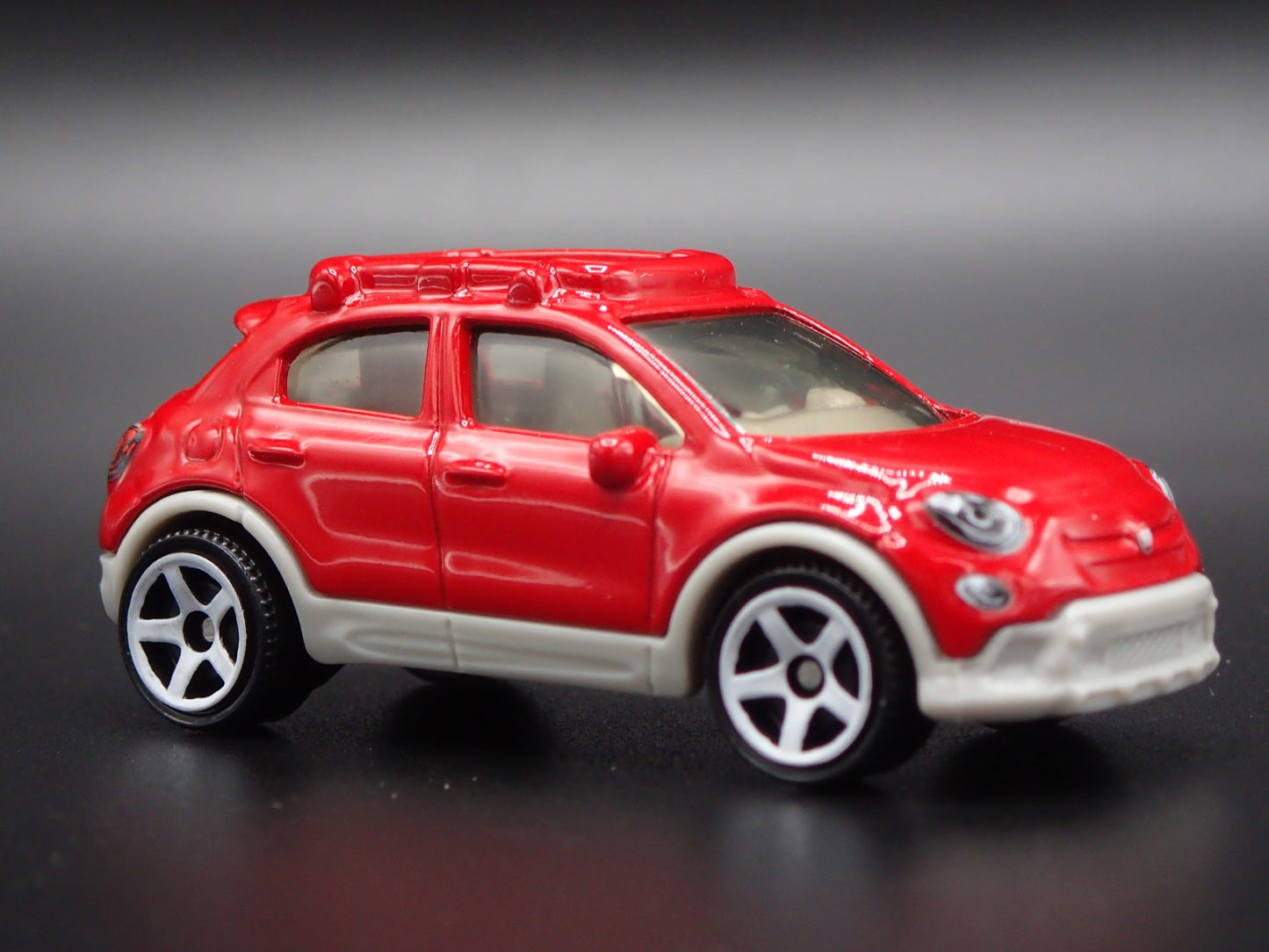 2015-2024 FIAT 500X 4 FOUR DOOR RED 1/64 SCALE COLLECTIBLE DIECAST MODEL CAR