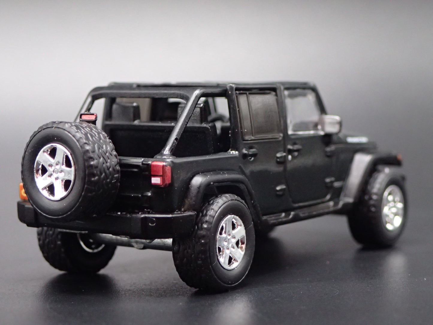 2006 - 2018 JEEP WRANGLER UNLIMITED RUBICON JK 4 DOOR 1:64 DIECAST MODEL CAR