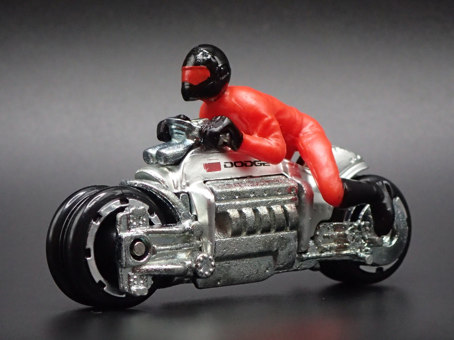 DODGE TOMAHAWK MOTORCYCLE HOT WHEELS 1:64 HW SCALE DIORAMA DIECAST MODEL CAR