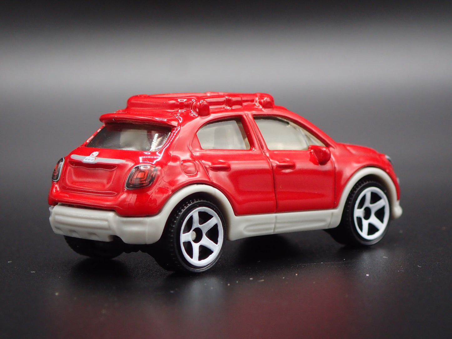 2015-2024 FIAT 500X 4 FOUR DOOR RED 1/64 SCALE COLLECTIBLE DIECAST MODEL CAR