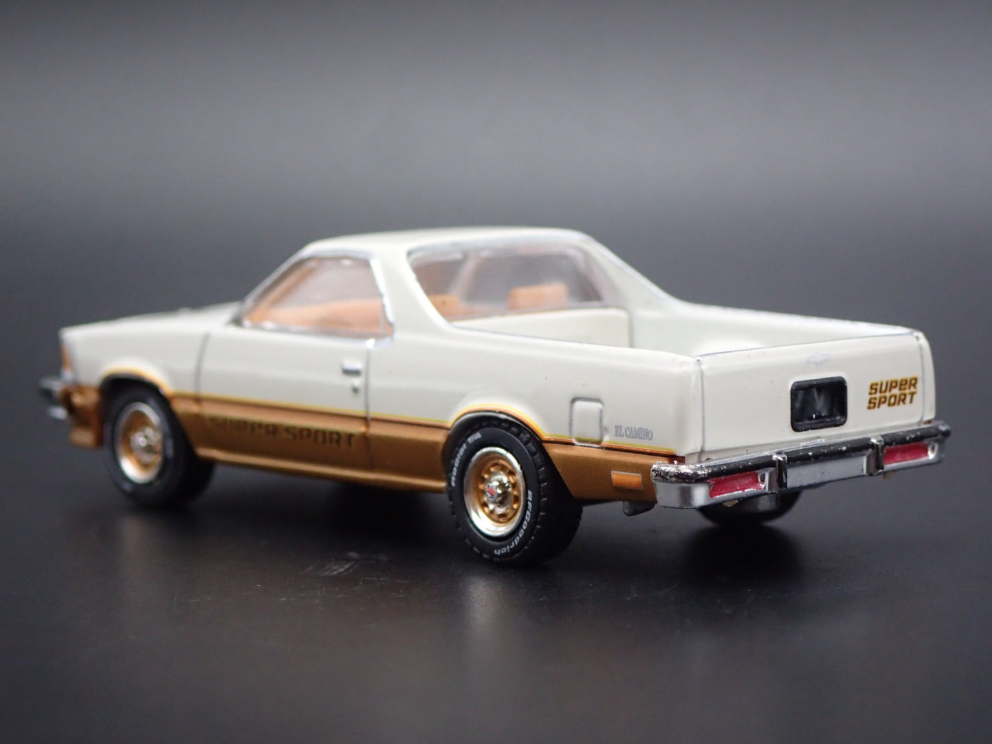 1980 80 CHEVY CHEVROLET EL CAMINO SS G BODY 1:64 SCALE DIORAMA DIECAST MODEL CAR