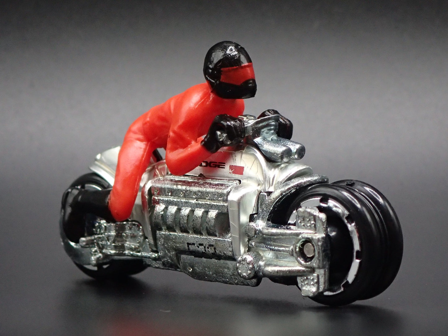 DODGE TOMAHAWK MOTORCYCLE HOT WHEELS 1:64 HW SCALE DIORAMA DIECAST MODEL CAR