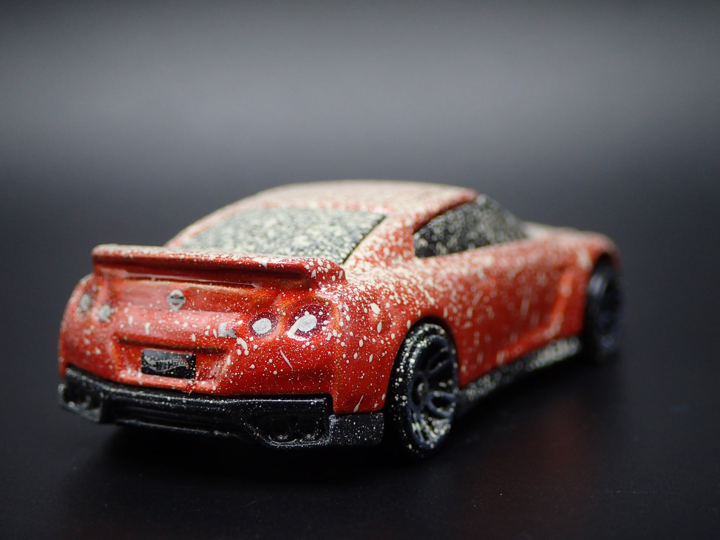 2007-2025 NISSAN GTR R35 SKYLINE ABANDONED 1:64 SCALE DIORAMA DIECAST MODEL CAR