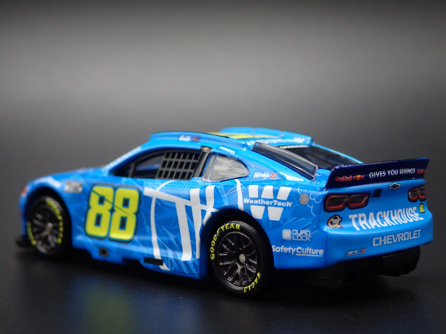 2025 25 CHEVY CAMARO 88 SHANE VAN GISBERGEN TRACKHOUSE NASCAR 1:64 DIECAST MODEL