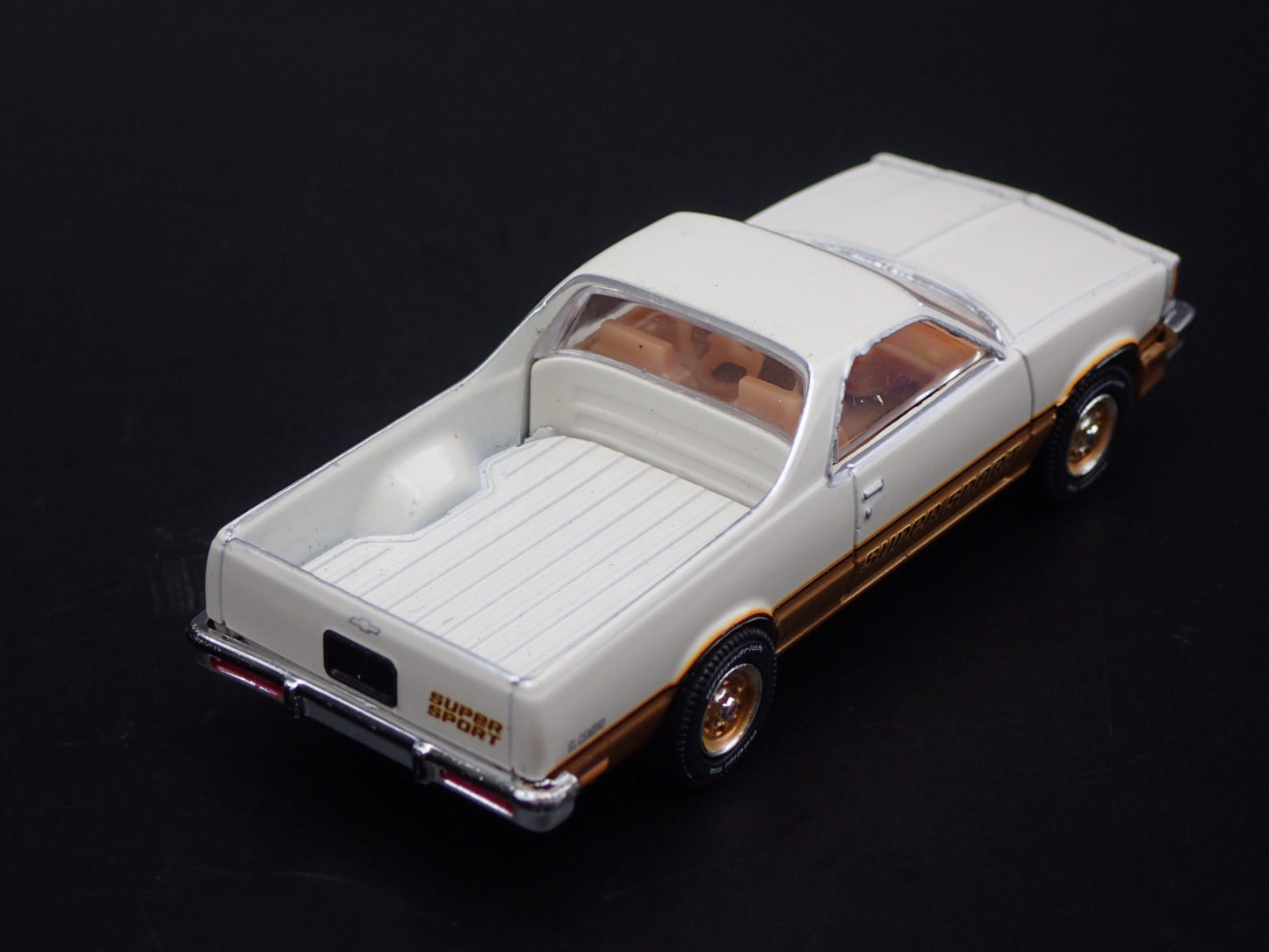 1980 80 CHEVY CHEVROLET EL CAMINO SS G BODY 1:64 SCALE DIORAMA DIECAST MODEL CAR