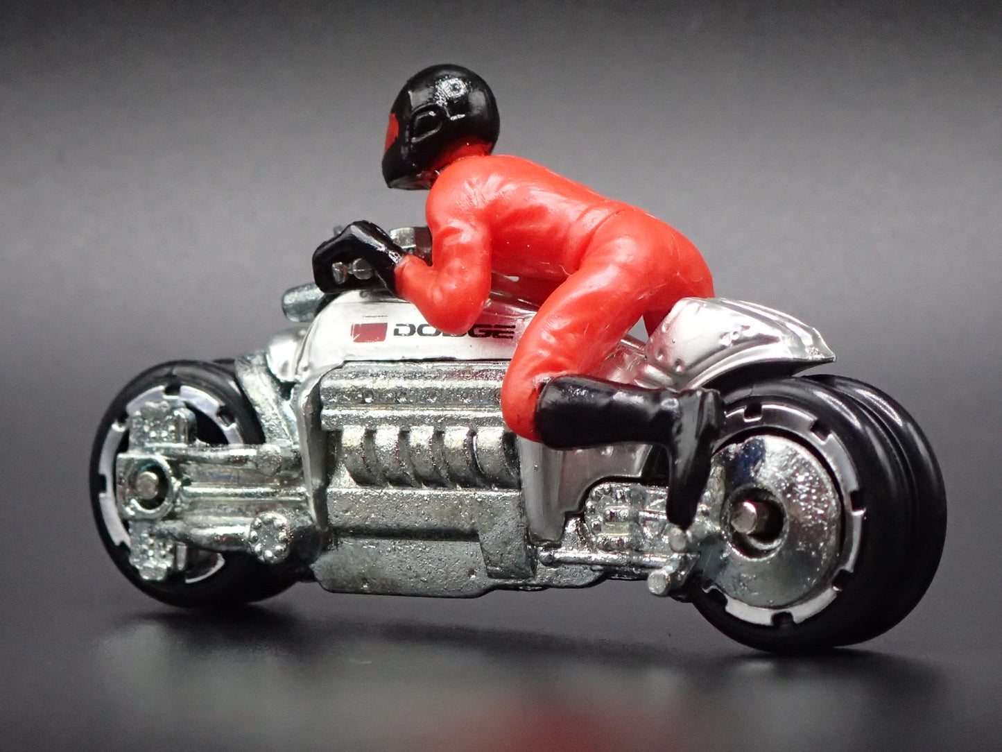 DODGE TOMAHAWK MOTORCYCLE HOT WHEELS 1:64 HW SCALE DIORAMA DIECAST MODEL CAR