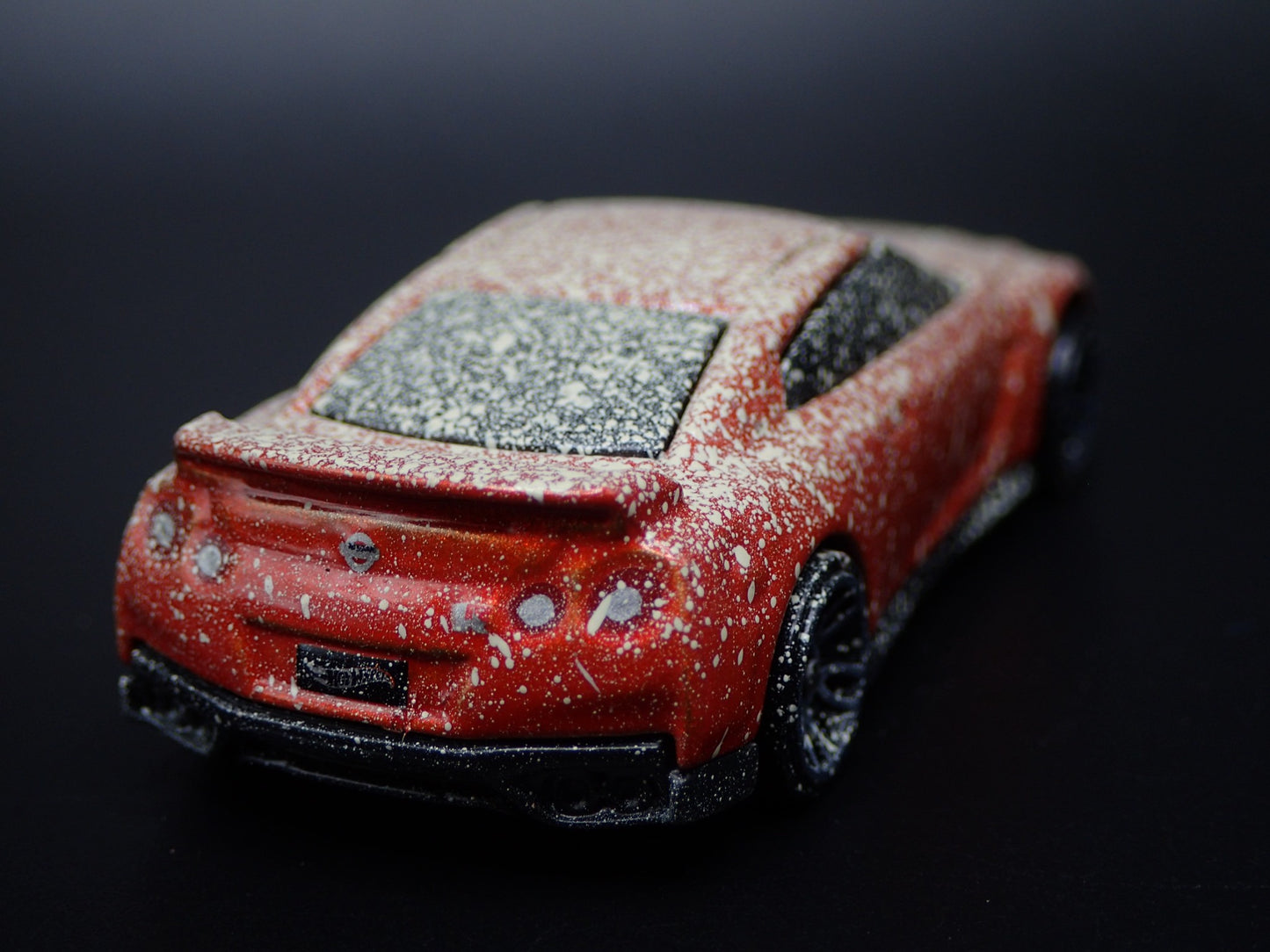 2007-2025 NISSAN GTR R35 SKYLINE ABANDONED 1:64 SCALE DIORAMA DIECAST MODEL CAR