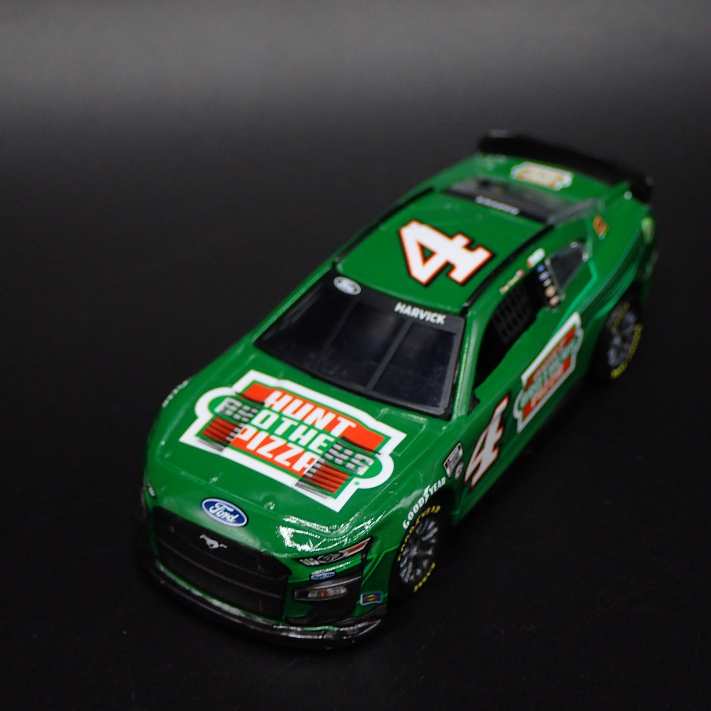 2023 MUSTANG #4 KEVIN HARVICK HUNT BROTHERS PIZZA NASCAR 1:64 DIECAST MODEL CAR