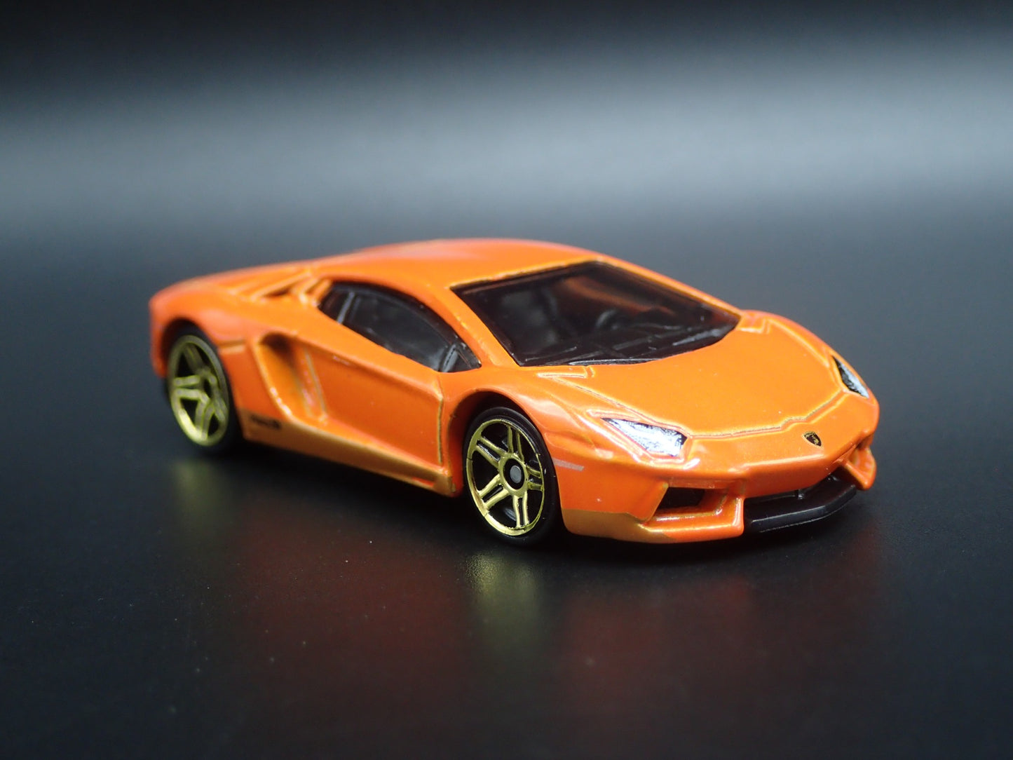2017 17 LAMBORGHINI AVENTADOR MIURA HOMAGE SUPERCAR 1:64 SCALE DIECAST MODEL CAR