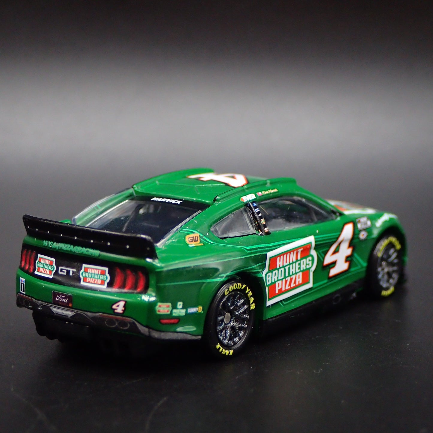 2023 MUSTANG #4 KEVIN HARVICK HUNT BROTHERS PIZZA NASCAR 1:64 DIECAST MODEL CAR