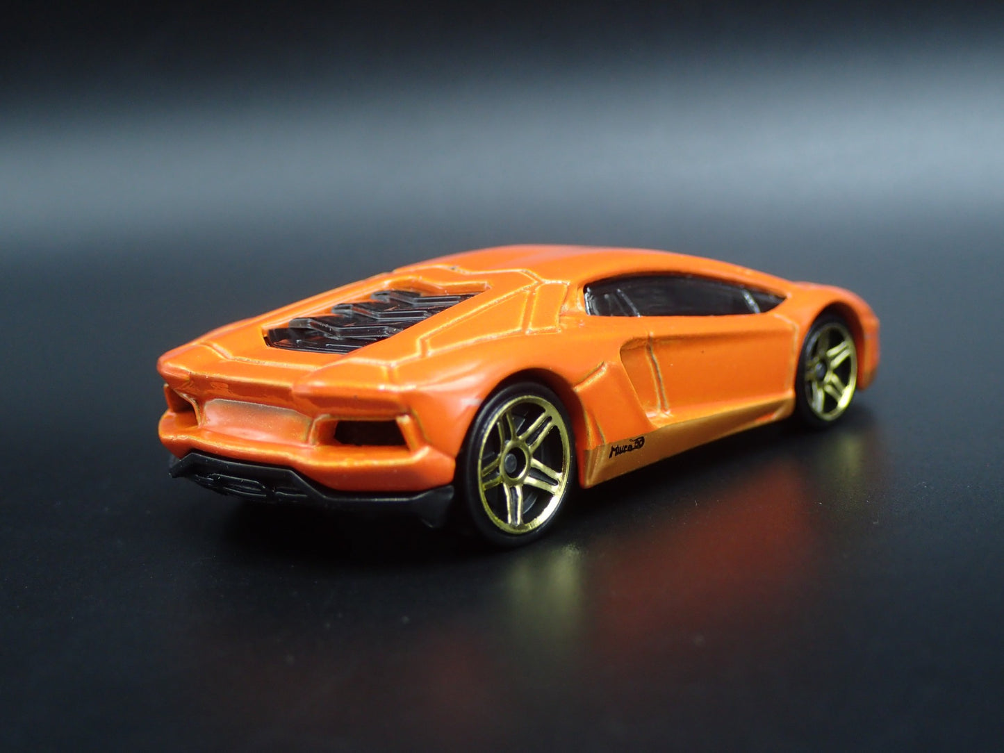 2017 17 LAMBORGHINI AVENTADOR MIURA HOMAGE SUPERCAR 1:64 SCALE DIECAST MODEL CAR