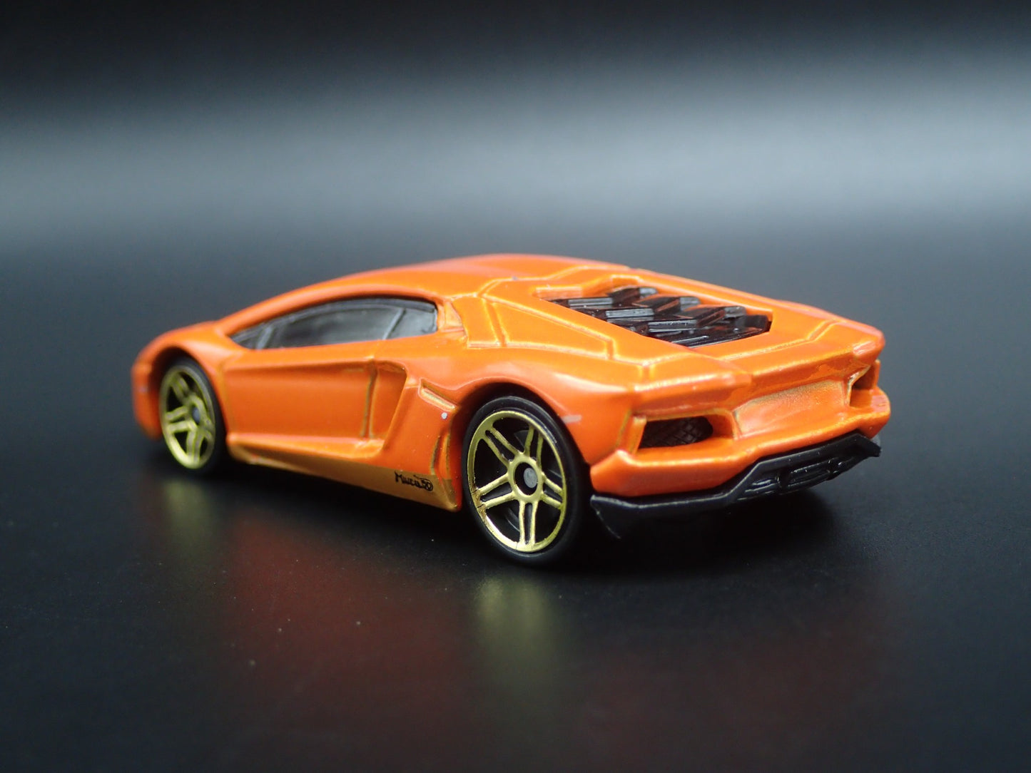 2017 17 LAMBORGHINI AVENTADOR MIURA HOMAGE SUPERCAR 1:64 SCALE DIECAST MODEL CAR