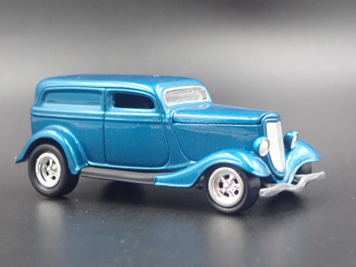 1933 33 FORD PANEL DELIVERY 1:64 SCALE COLLECTIBLE DIORAMA DIECAST MODEL CAR-Burning Rubber Toy Company