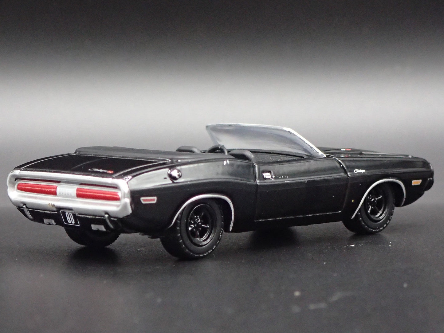 1970 70 DODGE CHALLENGER CONVERTIBLE 1:64 SCALE COLLECTIBLE DIECAST MODEL CAR