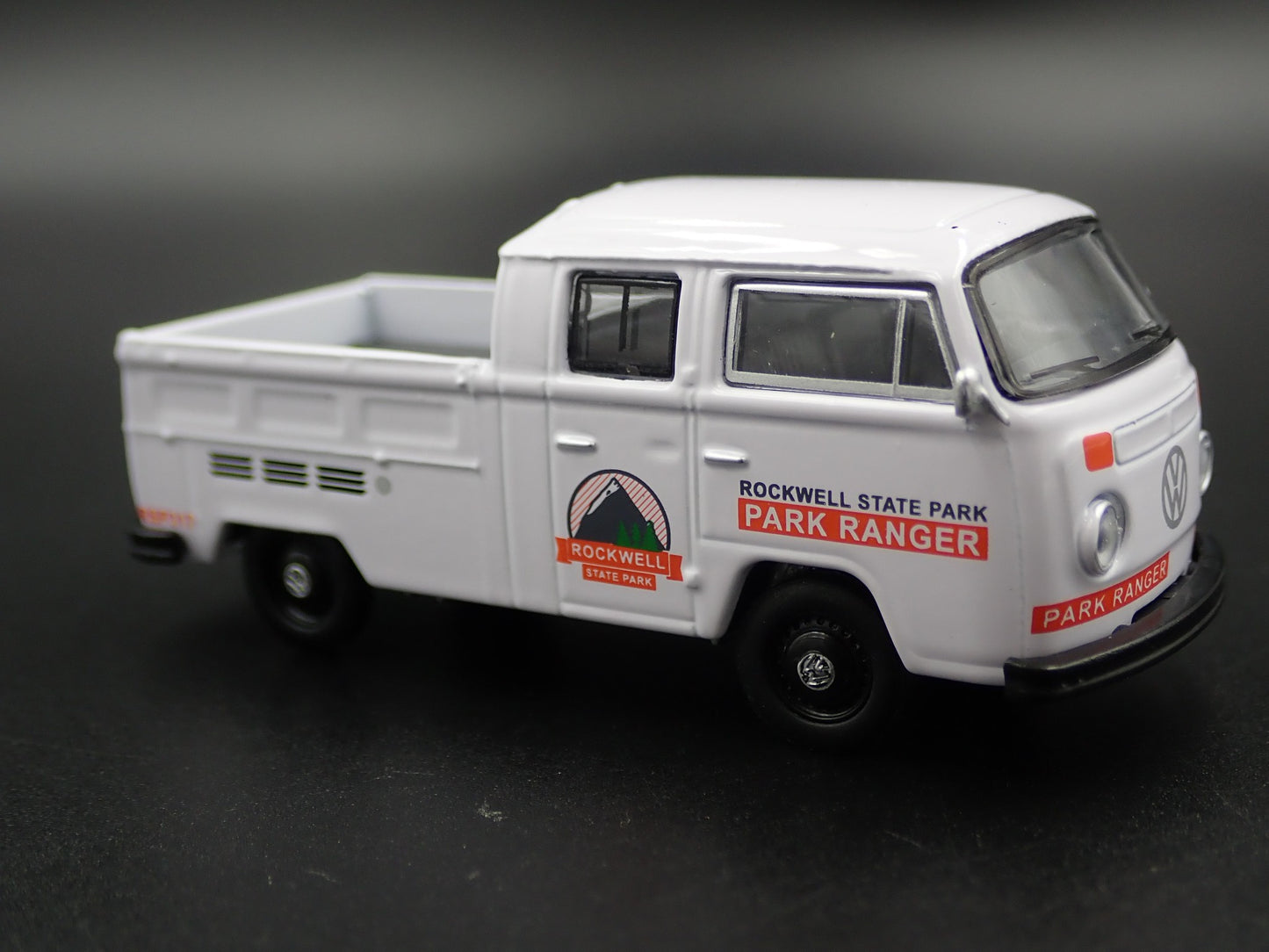 1967-1979 VW VOLKSWAGEN TYPE 2 DOUBLE CAB PICKUP 1/64 SCALE DIECAST MODEL CAR