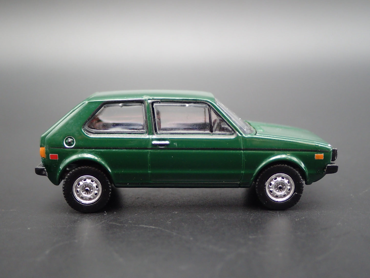 1977 77 VW VOLKSWAGEN RABBIT MK1 GREEN RARE 1:64 SCALE DIORAMA DIECAST MODEL CAR