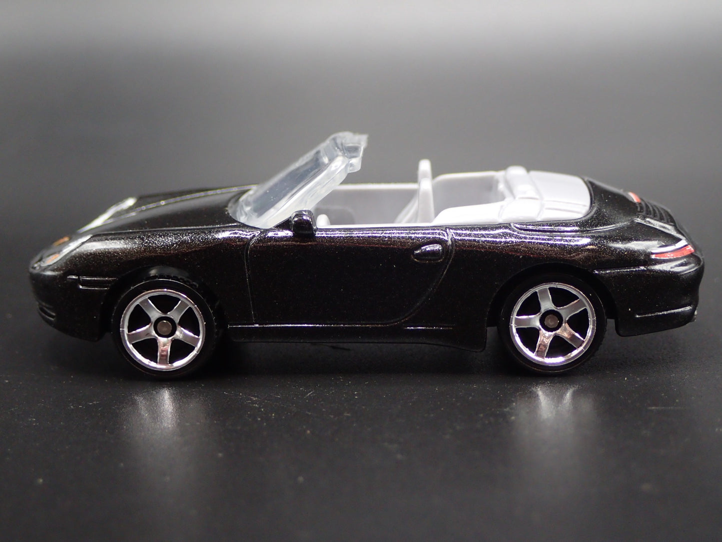 1998-2005 PORSCHE 911 CARRERA CABRIOLET CONVERTIBLE 1:64 SCALE DIECAST MODEL CAR