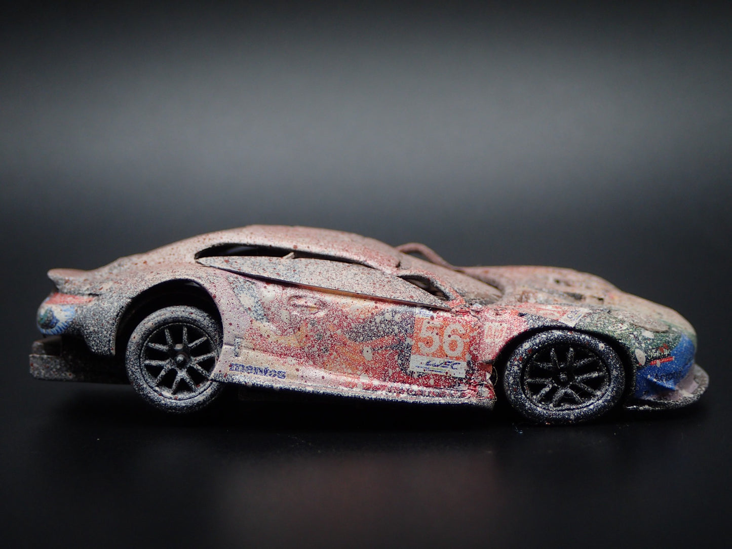 PORSCHE 911 RSR NO 56  24H LEMANS 2019 RACE WRECKED 1:64 SCALE DIECAST MODEL CAR