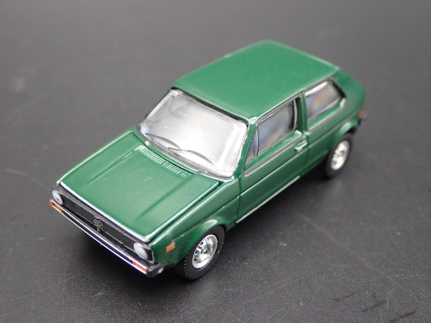 1977 77 VW VOLKSWAGEN RABBIT MK1 GREEN RARE 1:64 SCALE DIORAMA DIECAST MODEL CAR