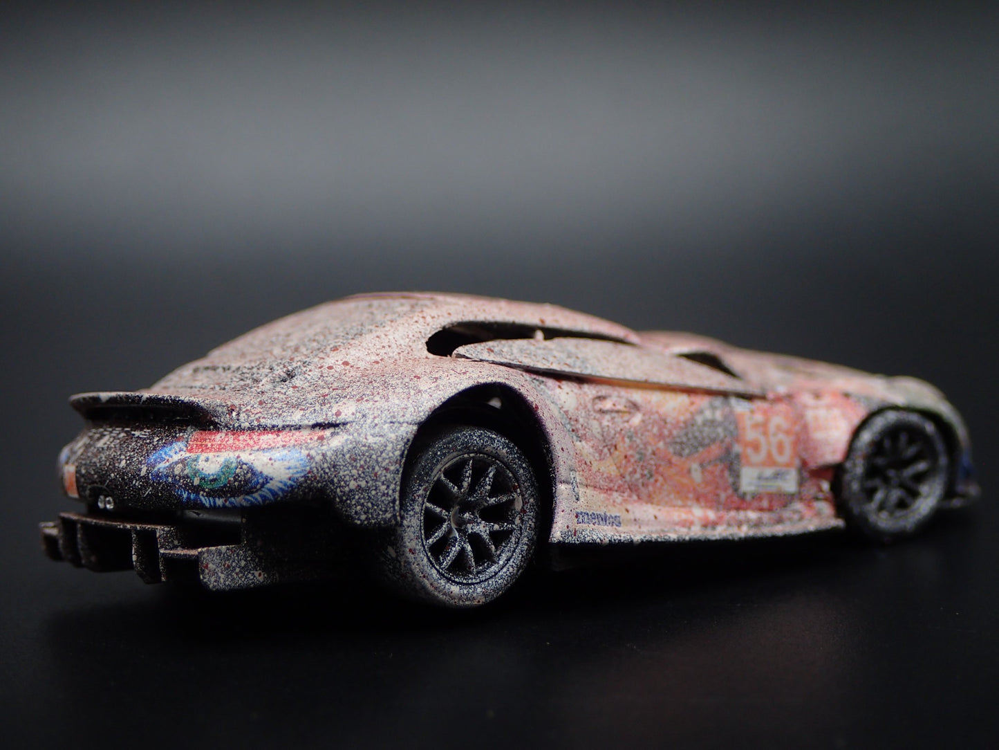 PORSCHE 911 RSR NO 56  24H LEMANS 2019 RACE WRECKED 1:64 SCALE DIECAST MODEL CAR