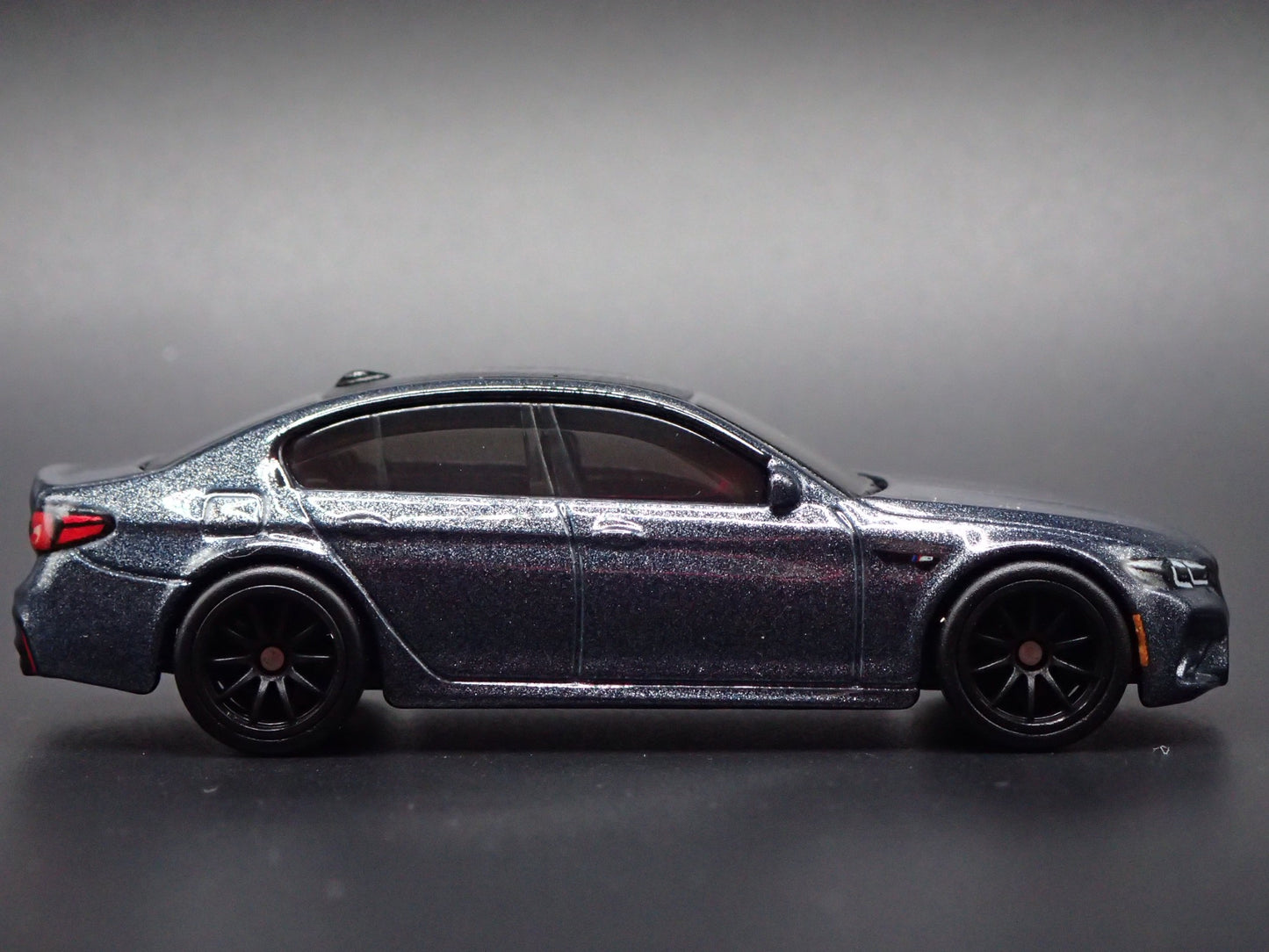 2017-2023 BMW M5 F90 GRAY 4 FOUR DOOR 1:64 SCALE COLLECTIBLE DIECAST MODEL CAR