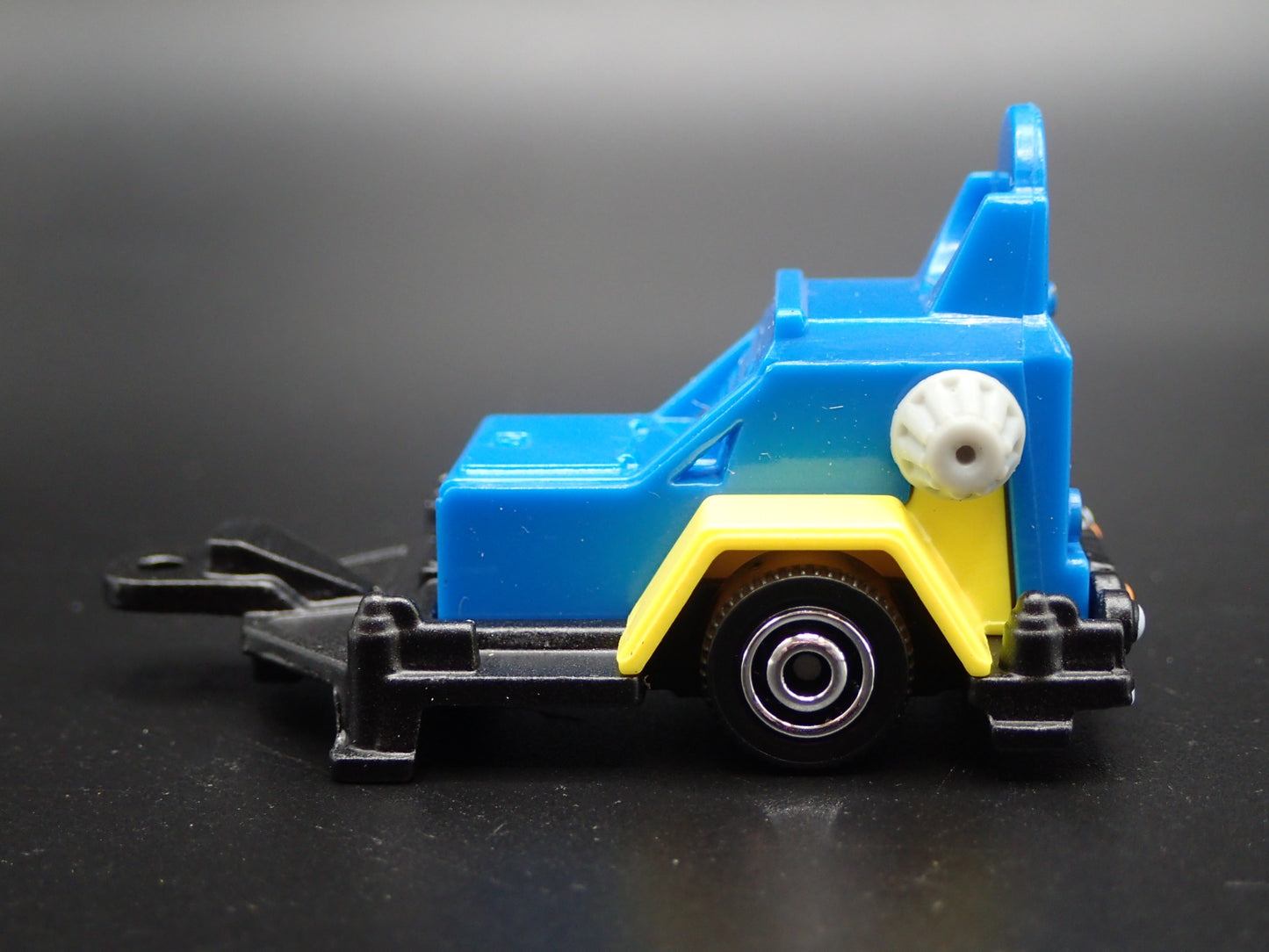 CONSTRUCTION ZONE SPEED LIMIT SIGN HITCH 1:64 MB SCALE DIORAMA DIECAST MODEL CAR