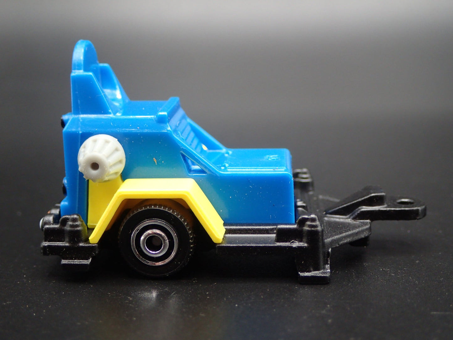 CONSTRUCTION ZONE SPEED LIMIT SIGN HITCH 1:64 MB SCALE DIORAMA DIECAST MODEL CAR