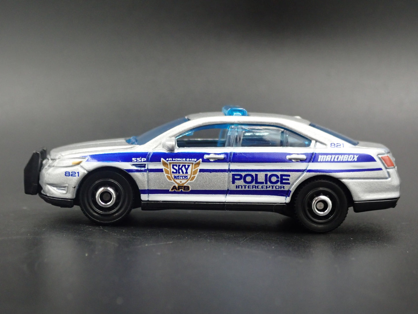 FORD POLICE INTERCEPTOR SSP SILVER 1/64 MB SCALE COLLECTIBLE DIECAST MODEL CAR