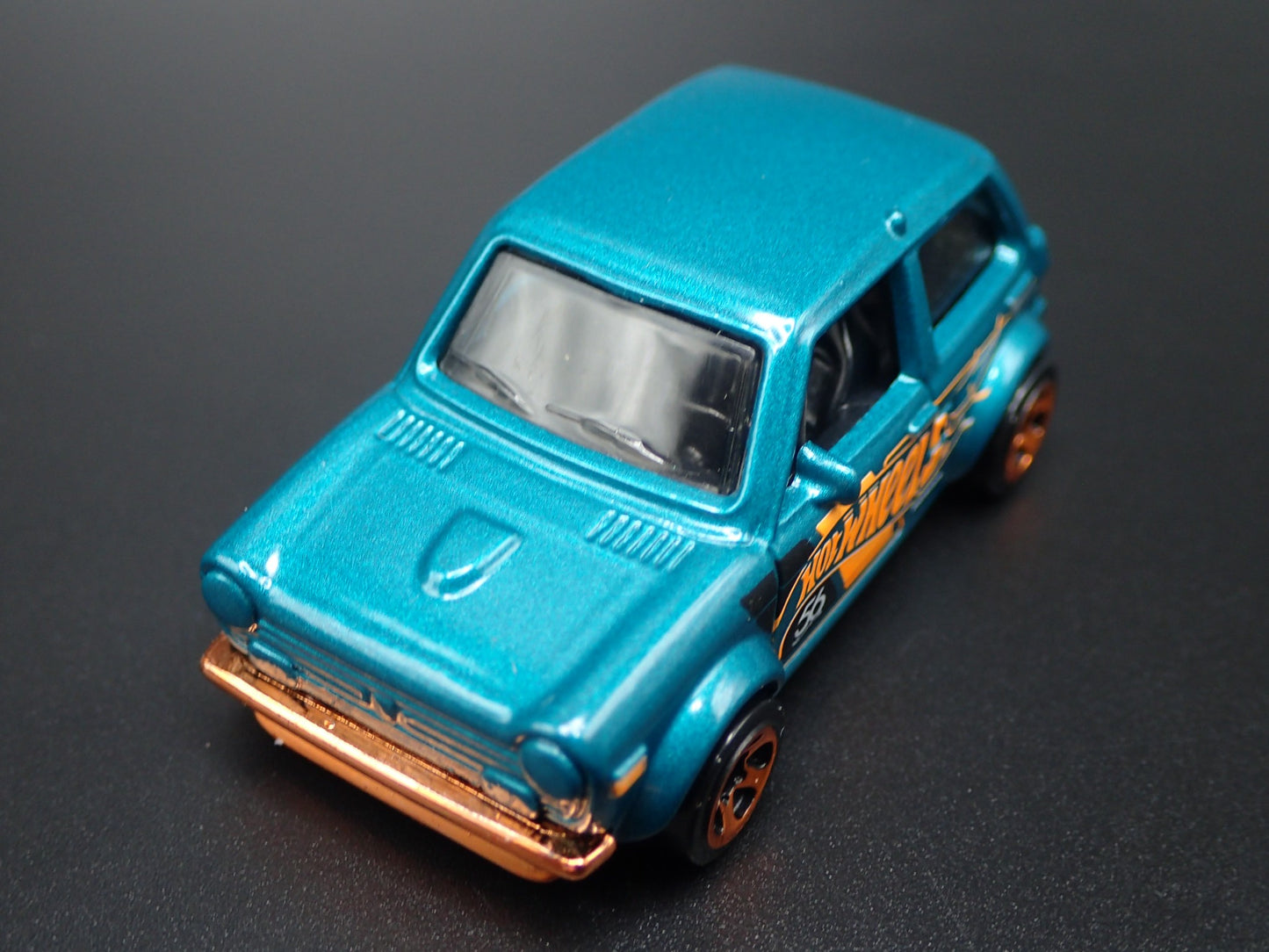 1970 70 HONDA N600 TEAL RARE 1:64 SCALE COLLECTIBLE DIORAMA DIECAST MODEL CAR