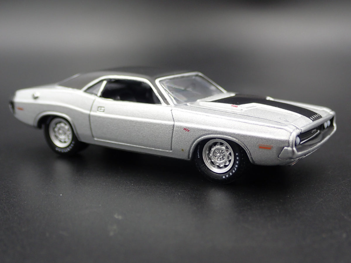 1970 70 DODGE CHALLENGER RT HEMI RARE 1:64 SCALE DIORAMA DIECAST MODEL CAR-Burning Rubber Toy Company