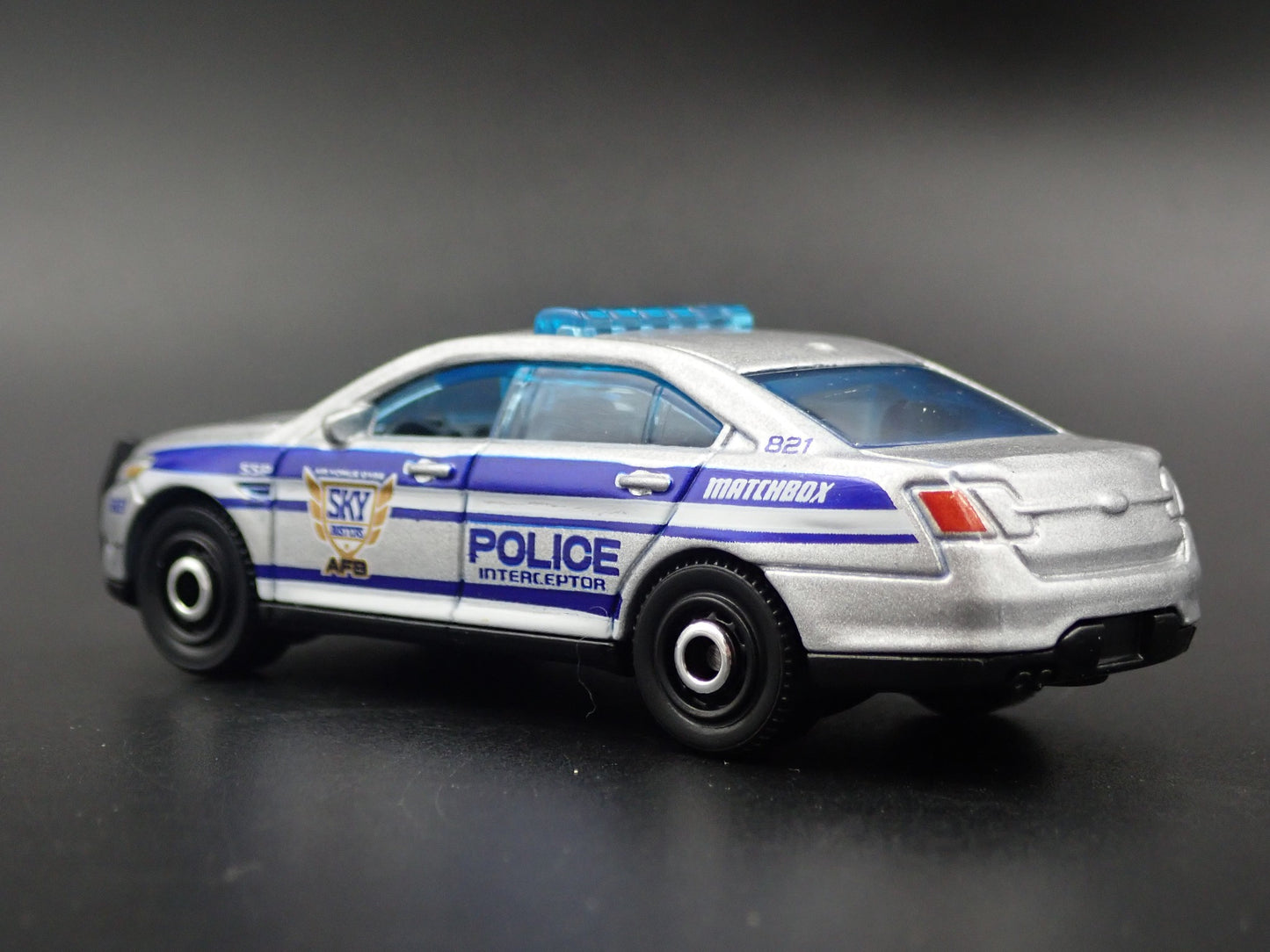 FORD POLICE INTERCEPTOR SSP SILVER 1/64 MB SCALE COLLECTIBLE DIECAST MODEL CAR