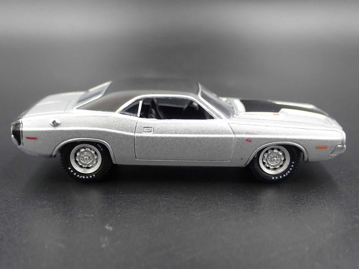1970 70 DODGE CHALLENGER RT HEMI RARE 1:64 SCALE DIORAMA DIECAST MODEL CAR-Burning Rubber Toy Company