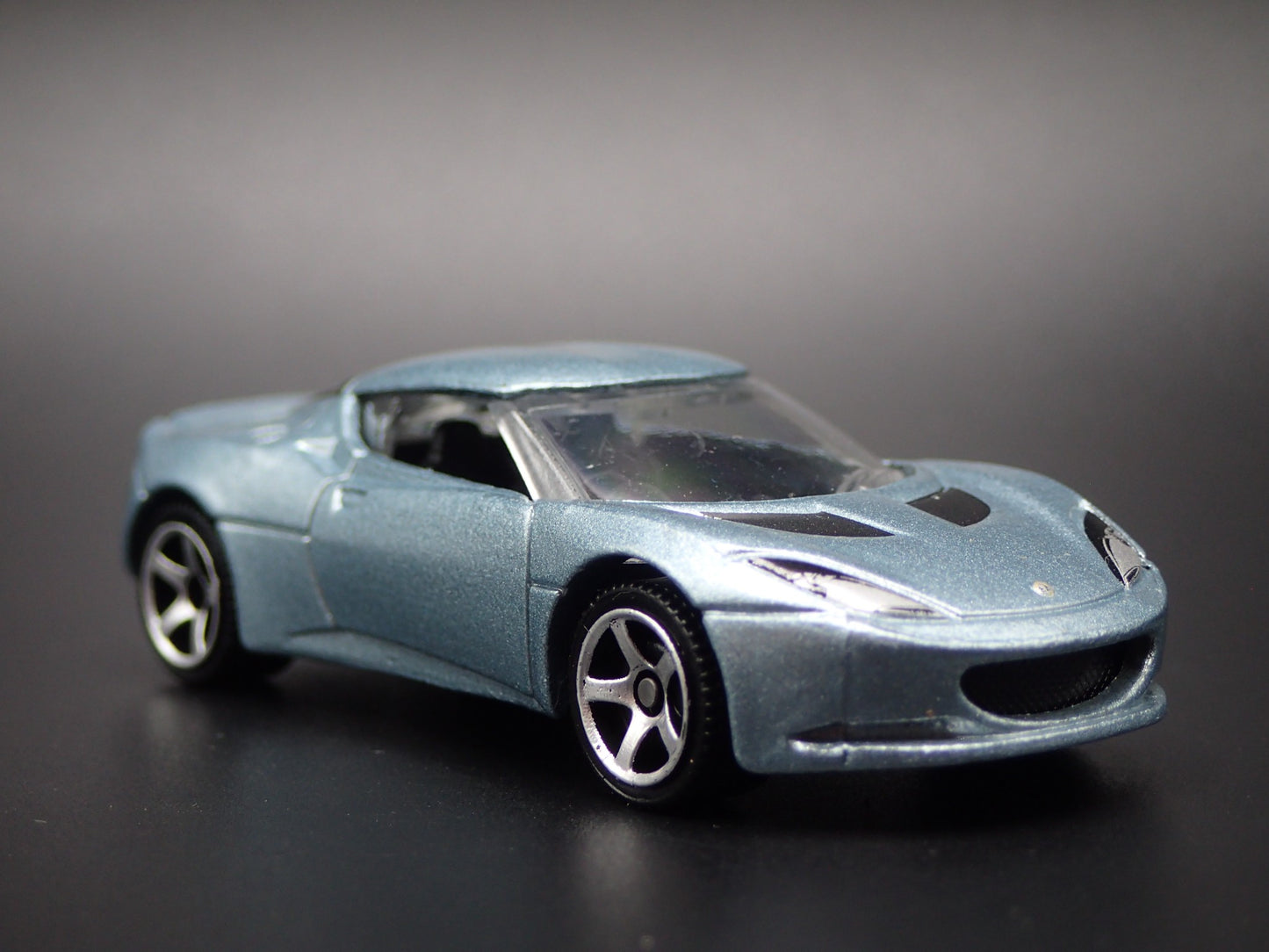 2010-2021 LOTUS EVORA BLUE 1/64 SCALE COLLECTIBLE DIORAMA DIECAST MODEL CAR