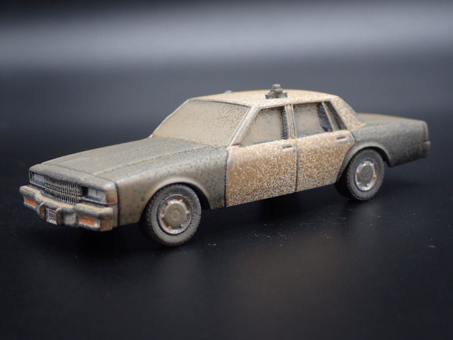 1987 87 CHEVY CHEVROLET CAPRICE LAPD, CA ABANDONED 1/64 SCALE DIECAST MODEL CAR