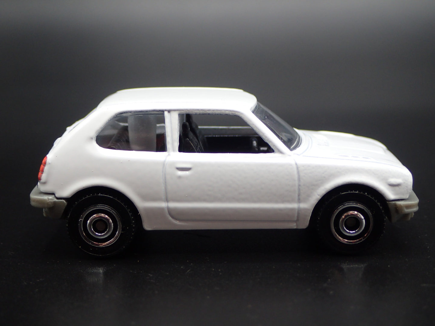 1973-1978 HONDA CIVIC CVCC WHITE 1:64 SCALE COLLECTIBLE DIECAST MODEL CAR
