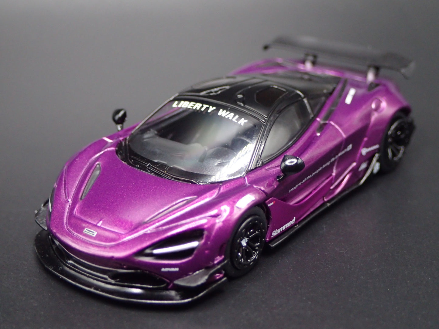 2017-2023 MCLAREN 720S LB WORKS PURPLE 1:64 SCALE DIORAMA DIECAST MODEL CAR