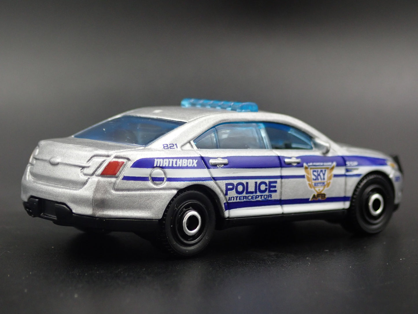 FORD POLICE INTERCEPTOR SSP SILVER 1/64 MB SCALE COLLECTIBLE DIECAST MODEL CAR