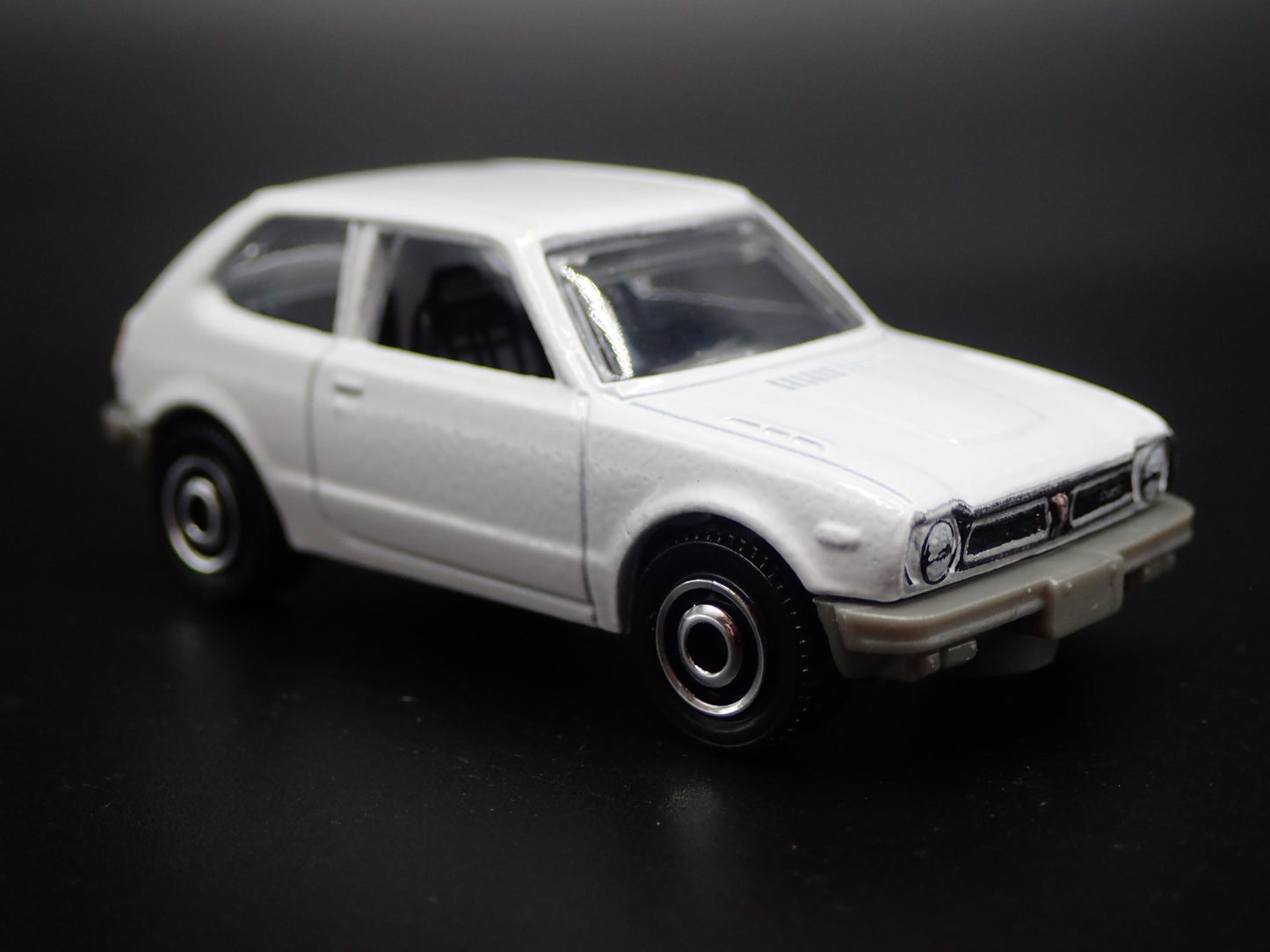 1973-1978 HONDA CIVIC CVCC WHITE 1:64 SCALE COLLECTIBLE DIECAST MODEL CAR