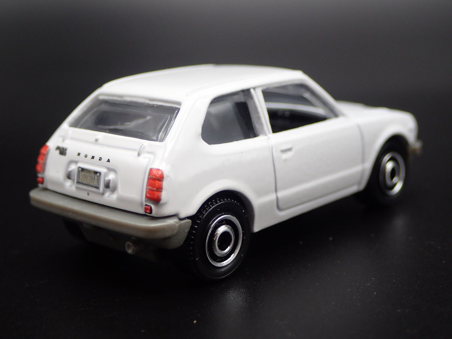 1973-1978 HONDA CIVIC CVCC WHITE 1:64 SCALE COLLECTIBLE DIECAST MODEL CAR