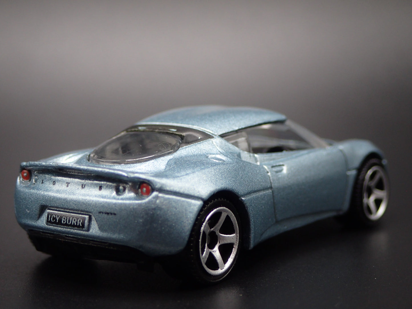 2010-2021 LOTUS EVORA BLUE 1/64 SCALE COLLECTIBLE DIORAMA DIECAST MODEL CAR