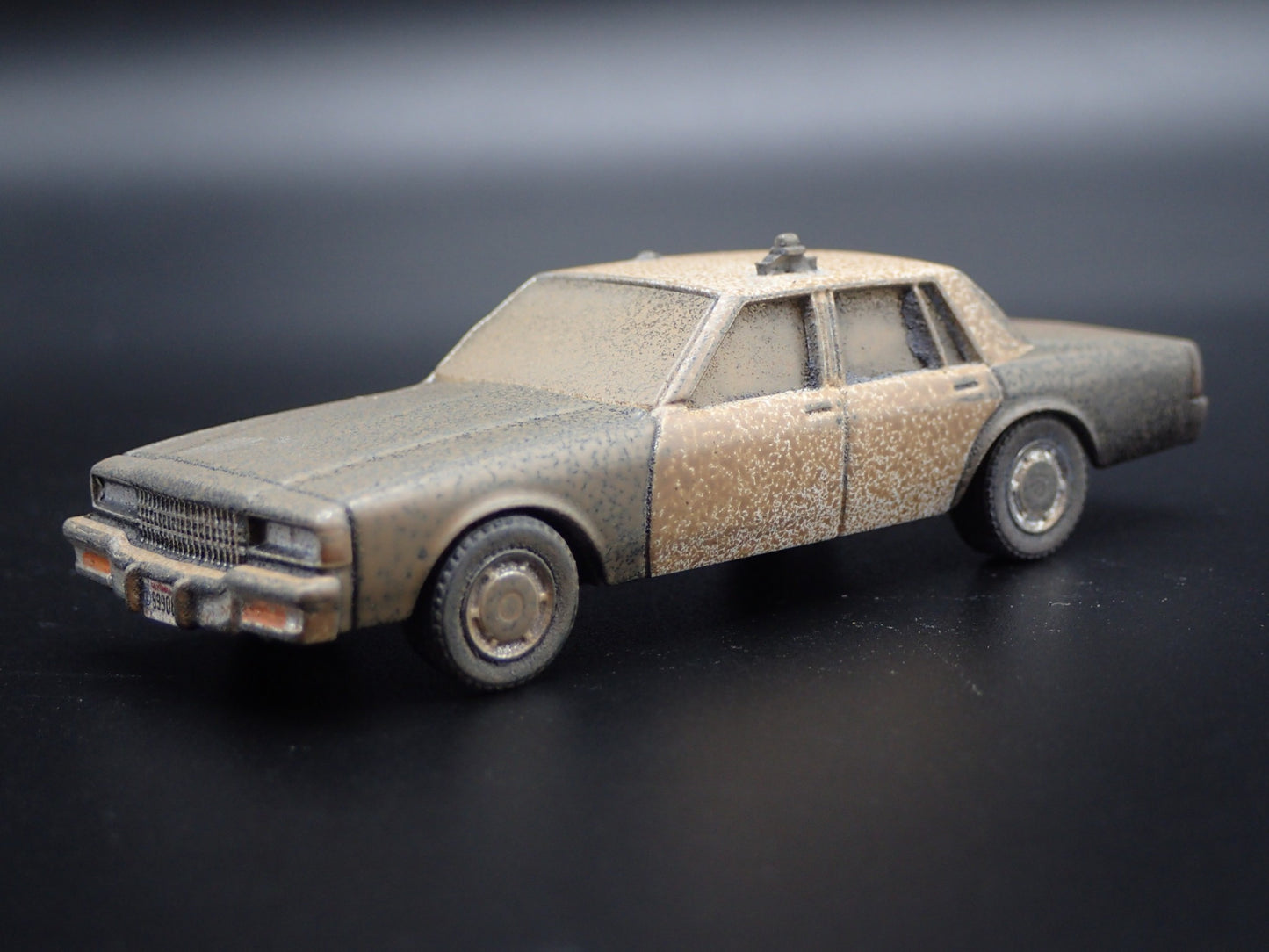 1987 87 CHEVY CHEVROLET CAPRICE LAPD, CA ABANDONED 1/64 SCALE DIECAST MODEL CAR