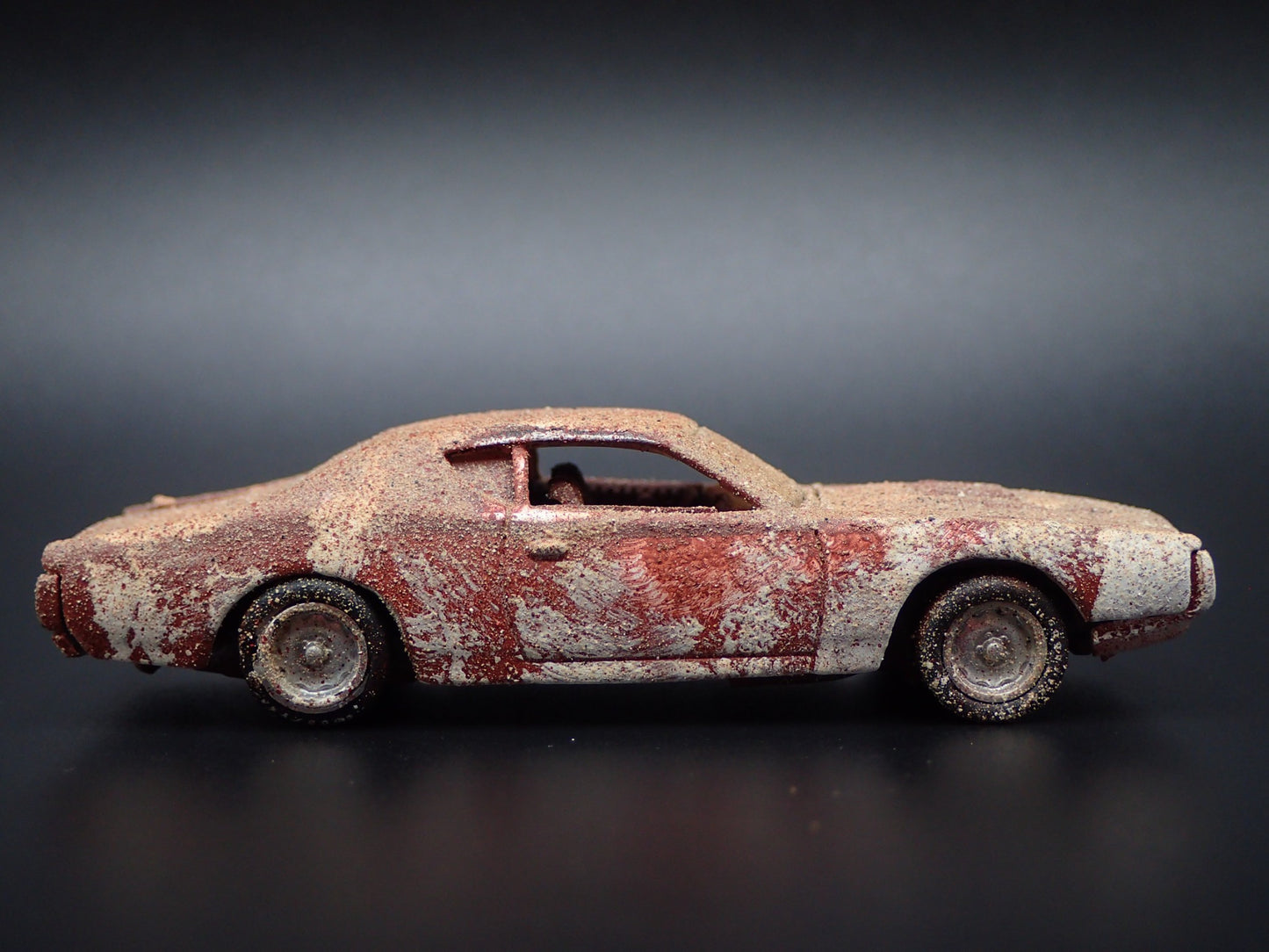 1971 71 DODGE CHARGER SUPER BEE CUSTOM BARN FIND 1:64 SCALE DIECAST MODEL CAR