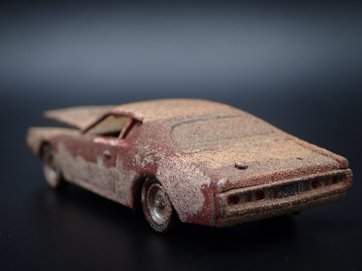 1971 71 DODGE CHARGER SUPER BEE CUSTOM BARN FIND 1:64 SCALE DIECAST MODEL CAR