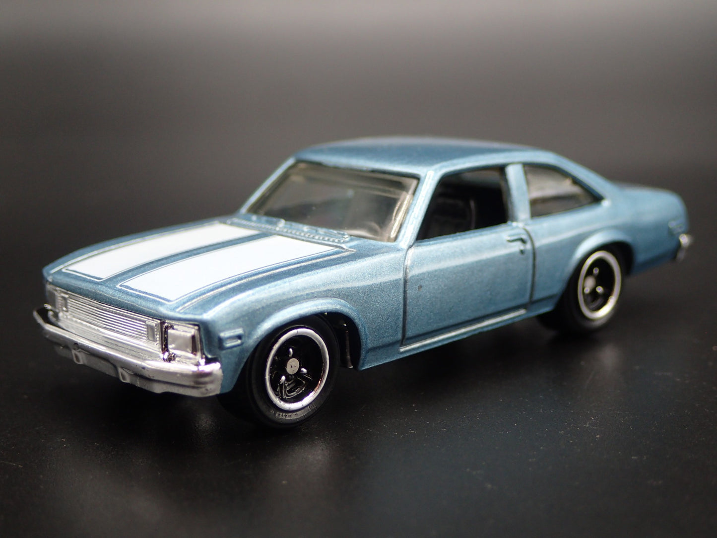1975-1979 CHEVY CHEVROLET NOVA 1:64 SCALE COLLECTIBLE DIORAMA DIECAST MODEL CAR